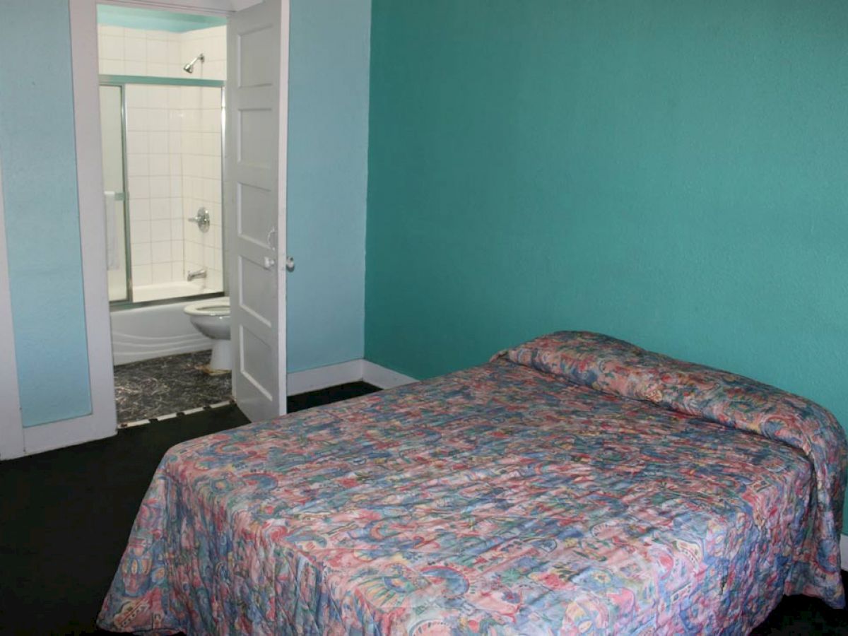Discount cheap Hotels in Hollywood California